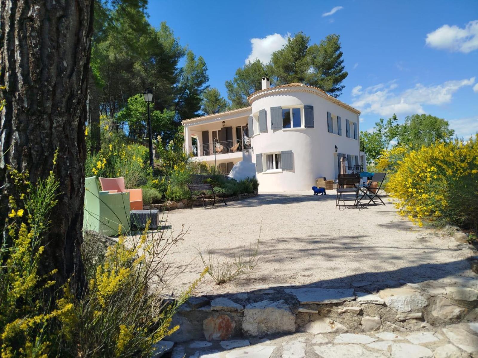La Tourelle Suite Cosy Entre Vignoble Aixois Et Luberon Le Puy-Sainte-Réparade Extérieur photo